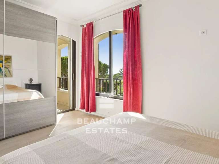 Villa Mandelieu-la-Napoule - 6 chambres - 203m²