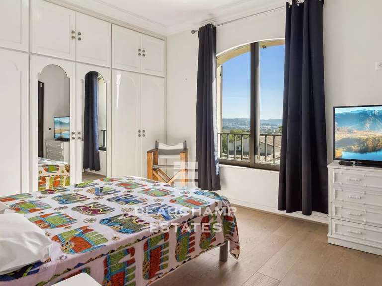 Villa Mandelieu-la-Napoule - 6 chambres - 203m²