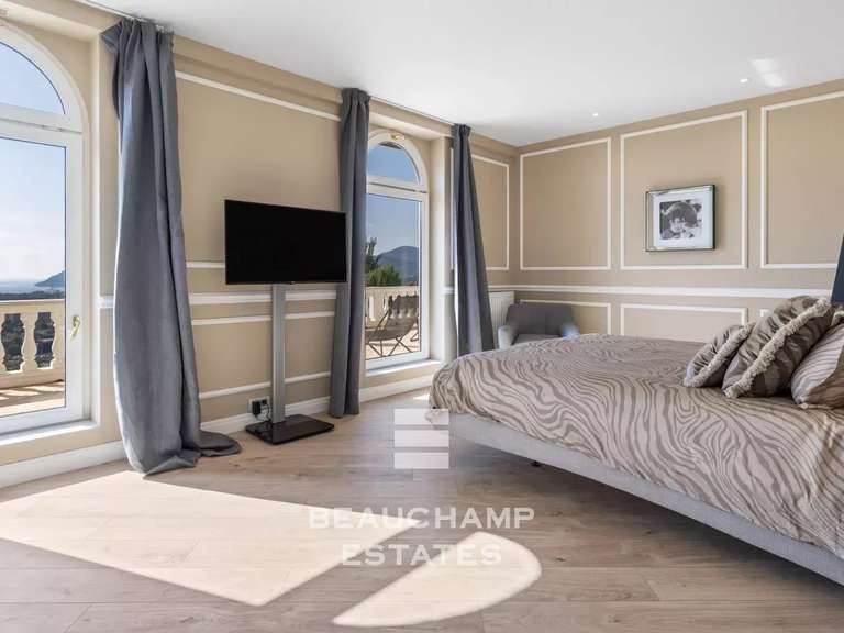 Villa avec Vue sur mer Mandelieu-la-Napoule - 5 chambres - 2013m²