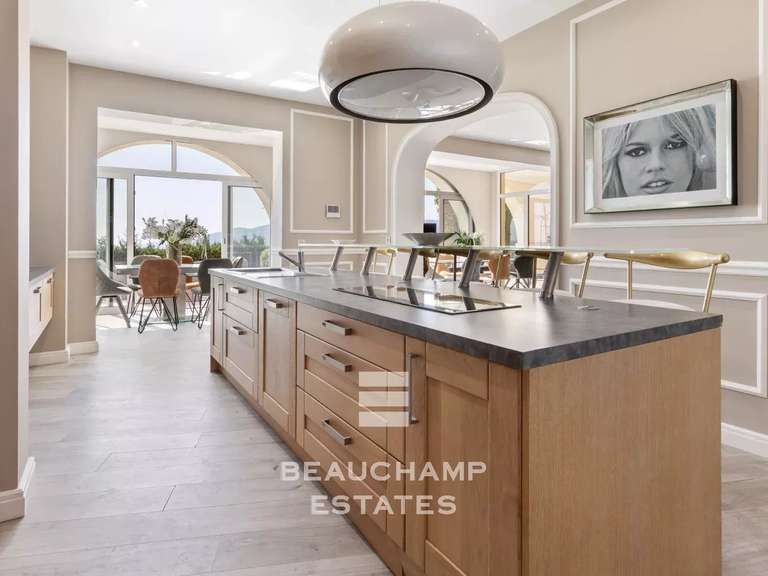 Villa avec Vue sur mer Mandelieu-la-Napoule - 5 chambres - 2013m²