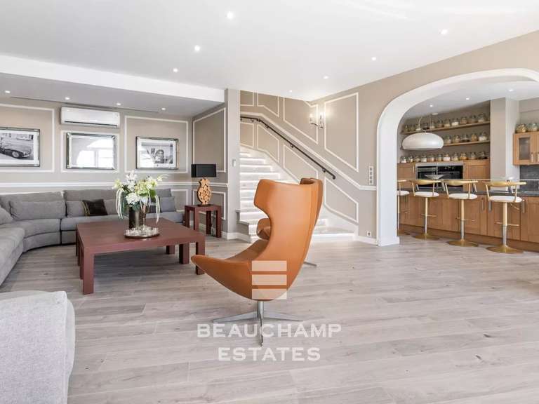 Villa avec Vue sur mer Mandelieu-la-Napoule - 5 chambres - 2013m²