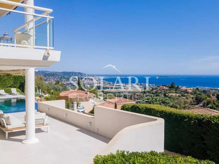 Villa Mandelieu-la-Napoule - 4 chambres - 180m²