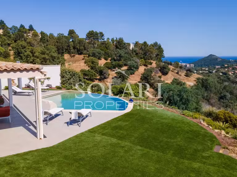 Villa Mandelieu-la-Napoule - 3 chambres - 175m²