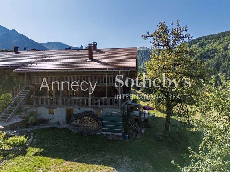 Appartement Manigod - 2 chambres - 138m²