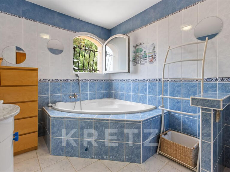 Maison Manosque - 4 chambres - 190m²