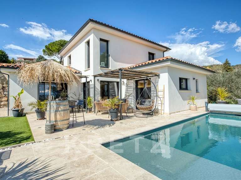 Maison Manosque - 4 chambres - 134m²