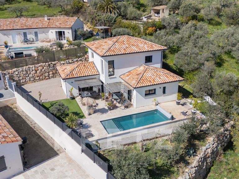Maison Manosque - 4 chambres - 134m²