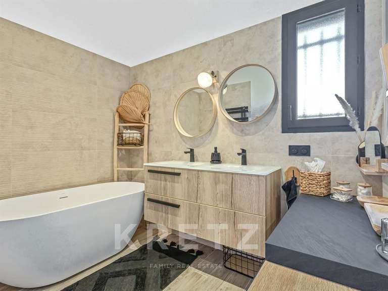 Maison Manosque - 4 chambres - 134m²