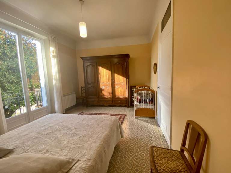 Maison Manosque - 5 chambres - 206m²