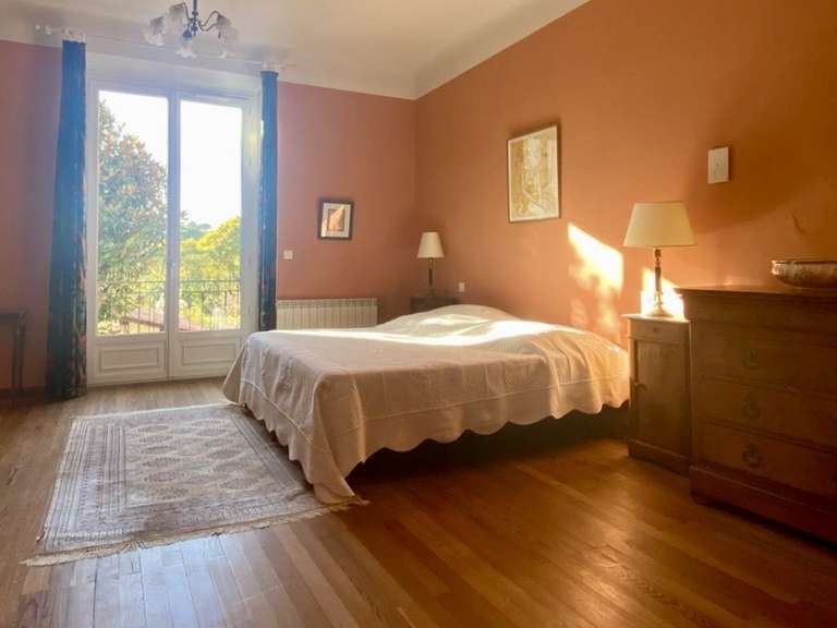 Maison Manosque - 5 chambres - 206m²