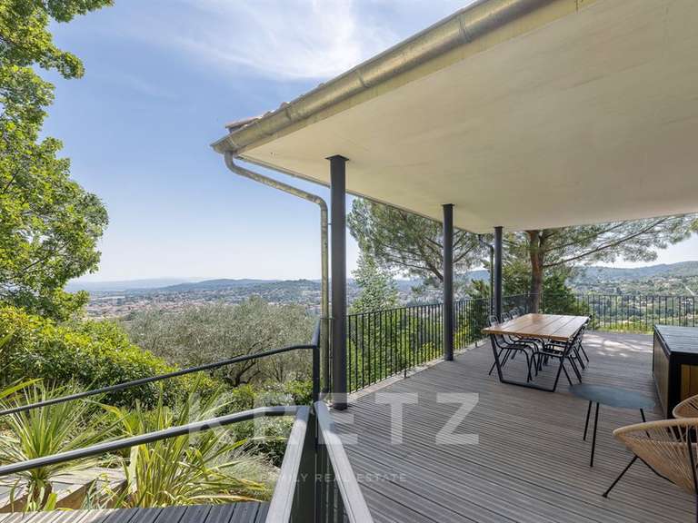 Maison Manosque - 3 chambres - 200m²