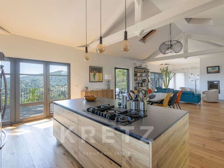 Maison Manosque - 3 chambres - 200m²