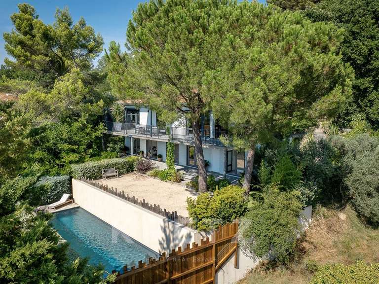 Maison Manosque - 3 chambres - 200m²