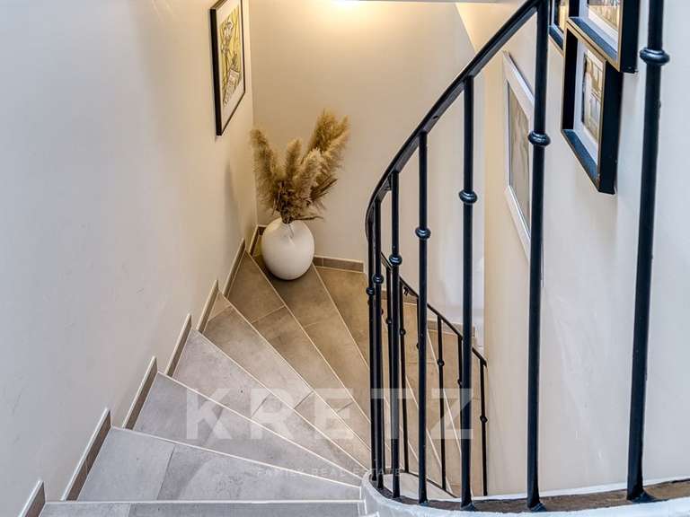 Maison Manosque - 5 chambres - 160m²