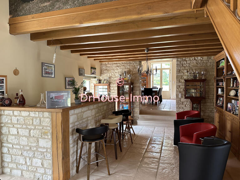 Villa Mansle - 6 chambres - 368m²