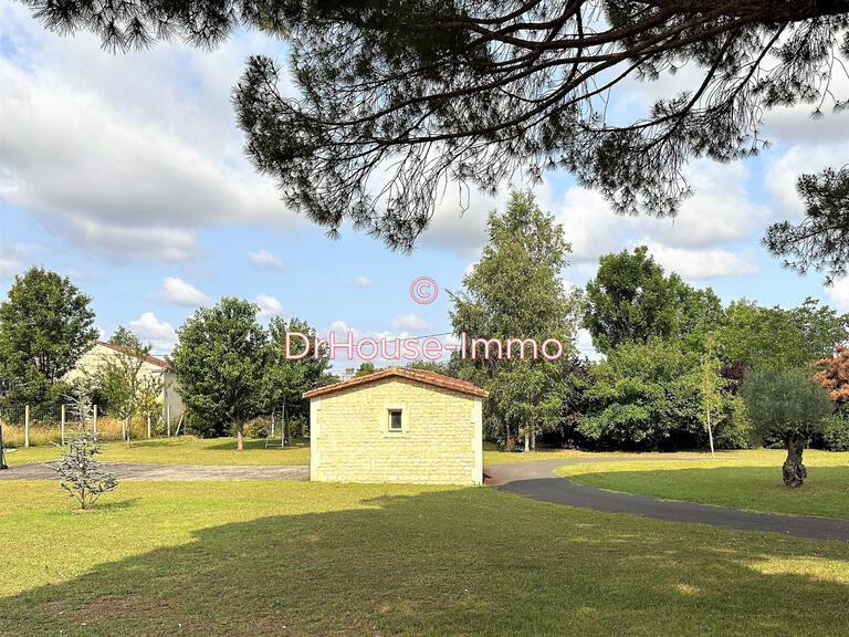 Villa Mansle - 6 chambres - 368m²