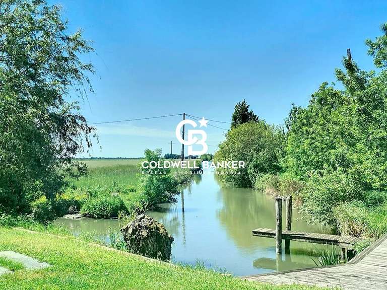 Maison Marans - 5 chambres - 242m²