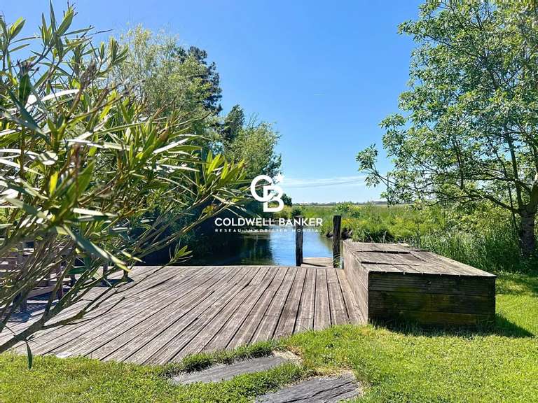 Maison Marans - 5 chambres - 242m²