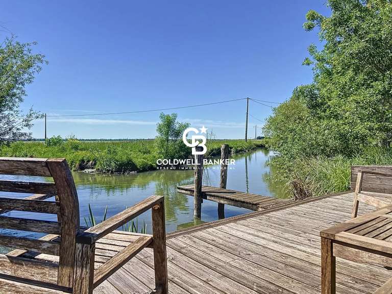 Maison Marans - 5 chambres - 242m²