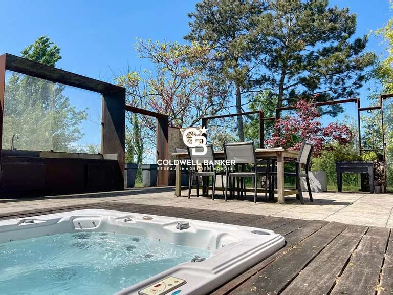 Maison Marans - 5 chambres - 242m²