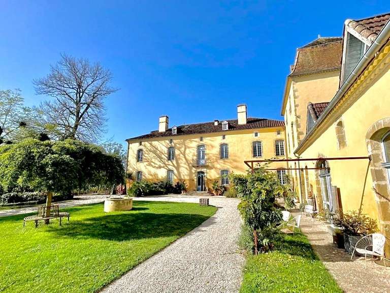 Château Marciac - 26 chambres - 1600m²