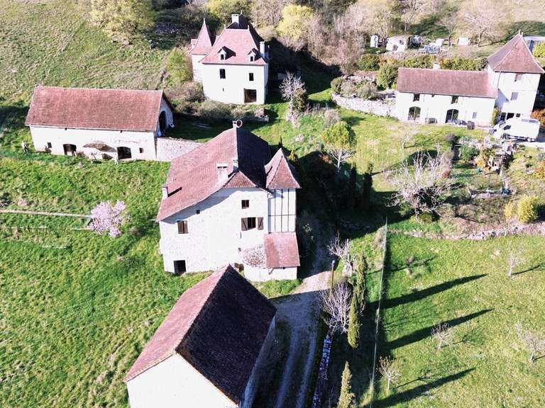 House Marcilhac-sur-Célé - 8 bedrooms - 430m²