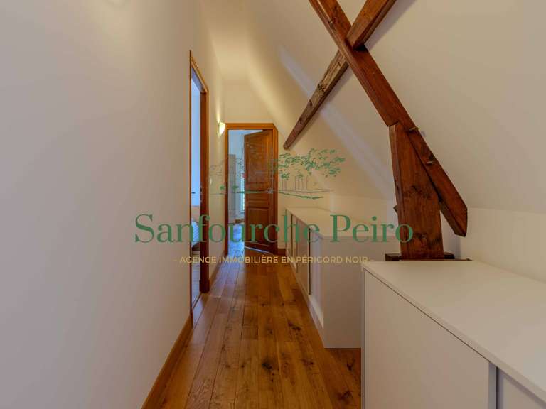 Maison Marcillac-Saint-Quentin - 5 chambres - 157m²