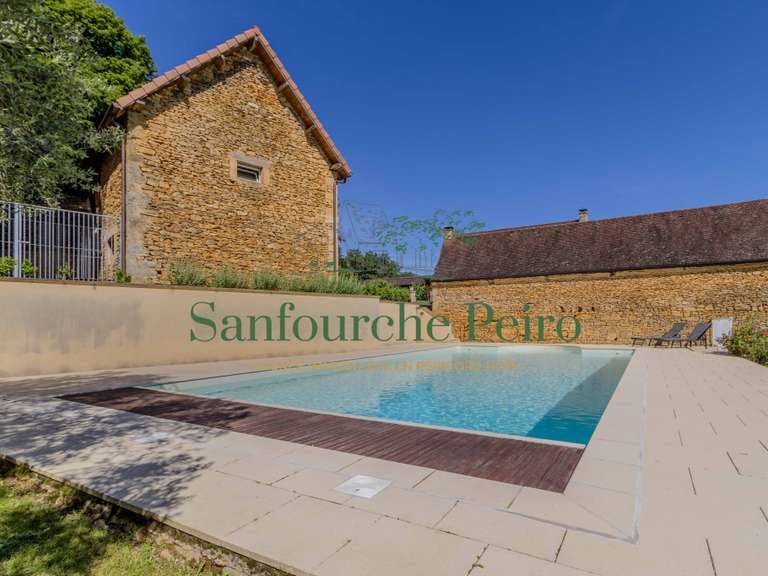 Maison Marcillac-Saint-Quentin - 5 chambres - 157m²