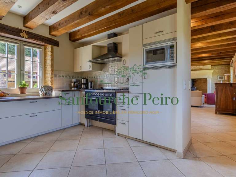 Maison Marcillac-Saint-Quentin - 5 chambres - 157m²