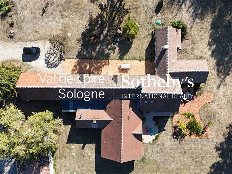 Maison Marcilly-en-Villette - 7 chambres - 292m²