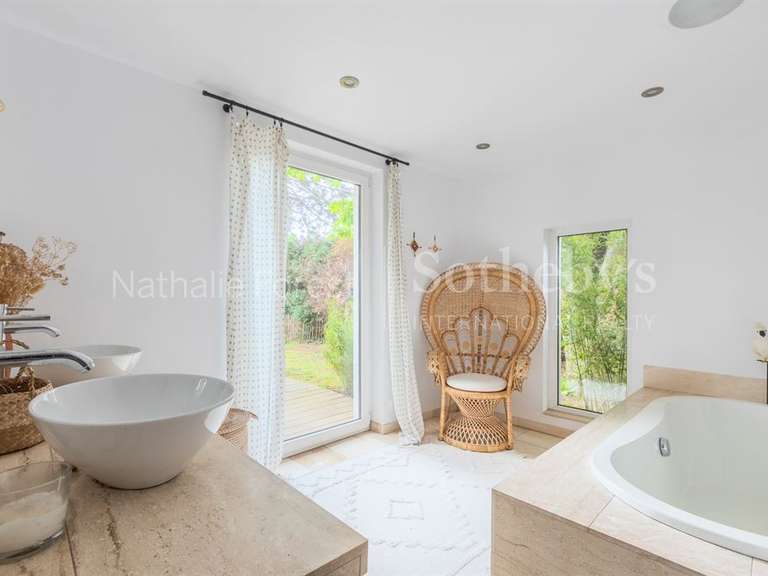 Maison Marcq-en-Baroeul - 5 chambres - 357m²