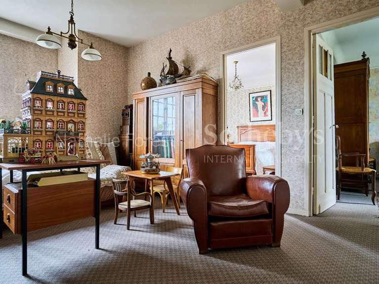 Maison Marcq-en-Baroeul - 6 chambres - 501m²