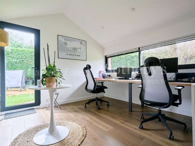 House Marcq-en-Baroeul - 4 bedrooms - 244m²