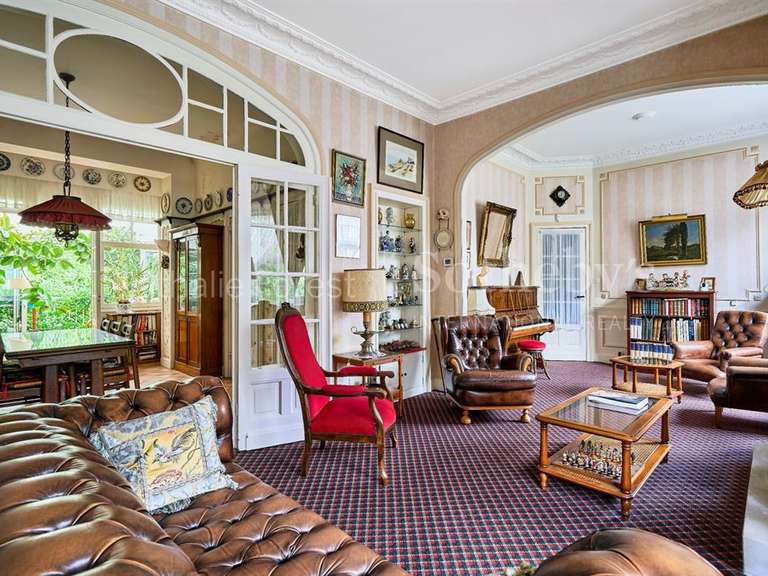 Maison Marcq-en-Baroeul - 6 chambres - 214m²