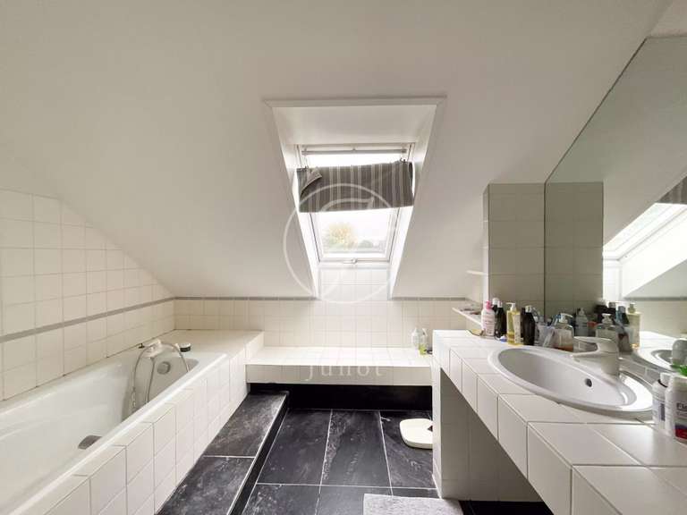 Maison Marcq-en-Baroeul - 5 chambres - 188m²