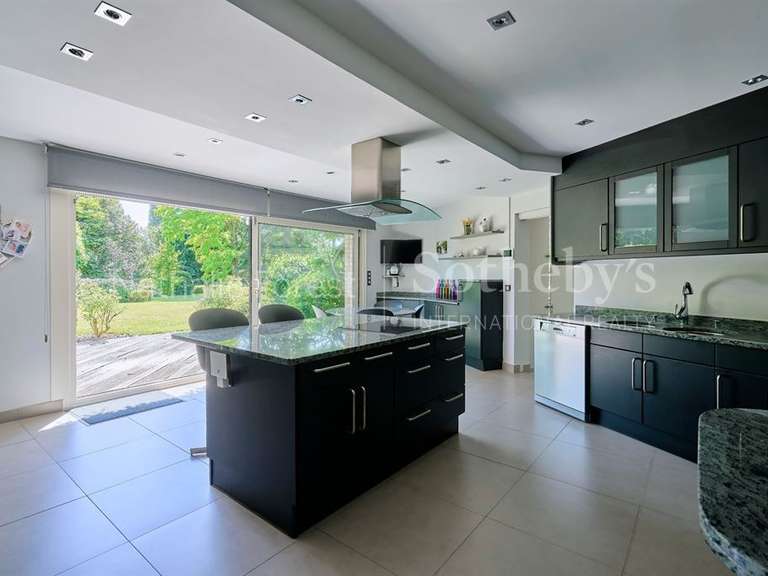 Maison Marcq-en-Baroeul - 6 chambres - 439m²