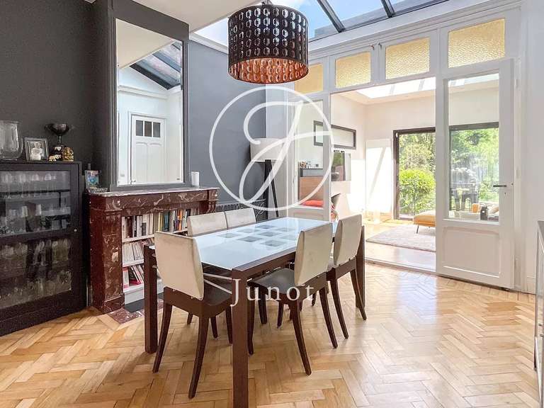 Maison Marcq-en-Baroeul - 5 chambres - 220m²