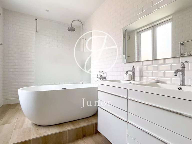 Maison Marcq-en-Baroeul - 5 chambres - 220m²