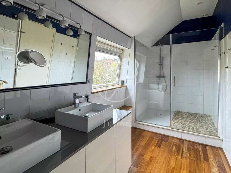 Maison Marcq-en-Baroeul - 6 chambres - 291m²