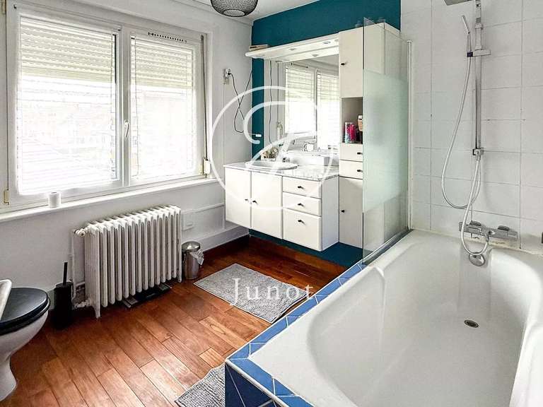 Maison Marcq-en-Baroeul - 5 chambres - 133m²