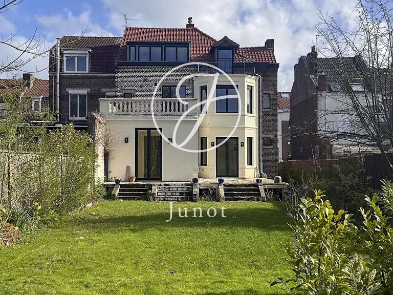 Maison Marcq-en-Baroeul - 5 chambres - 320m²