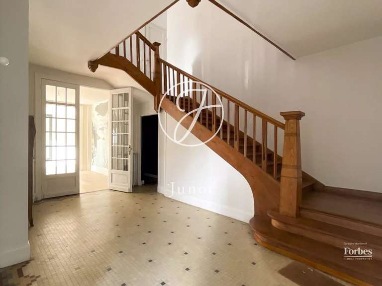 Maison Marcq-en-Baroeul - 5 chambres - 320m²
