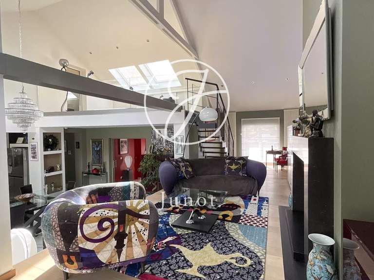 House Marcq-en-Baroeul - 4 bedrooms - 317m²