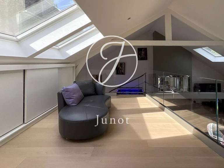 House Marcq-en-Baroeul - 4 bedrooms - 317m²