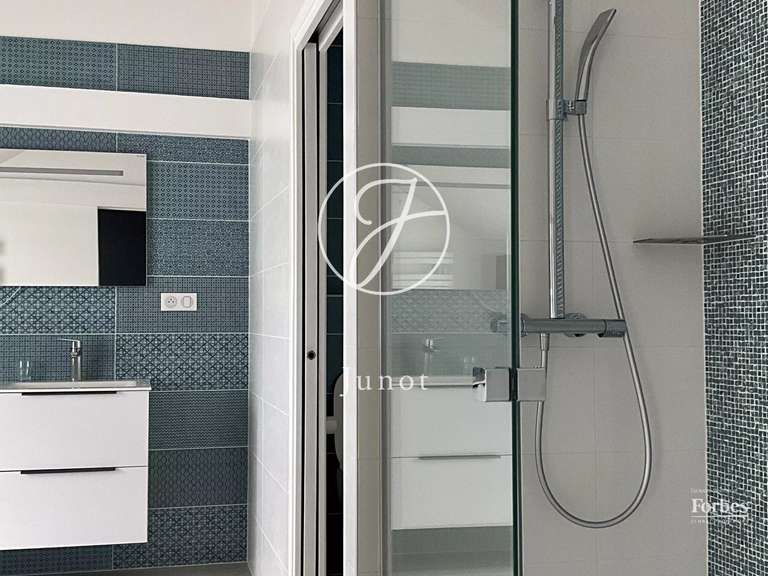 House Marcq-en-Baroeul - 4 bedrooms - 317m²