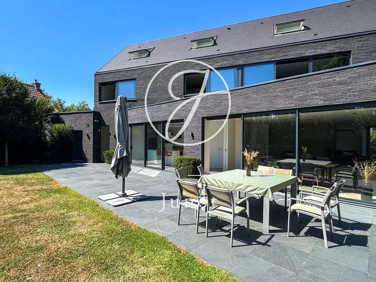 Maison Marcq-en-Baroeul - 4 chambres - 239m²
