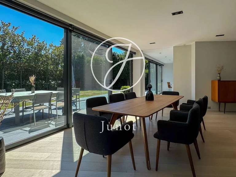 Maison Marcq-en-Baroeul - 4 chambres - 239m²