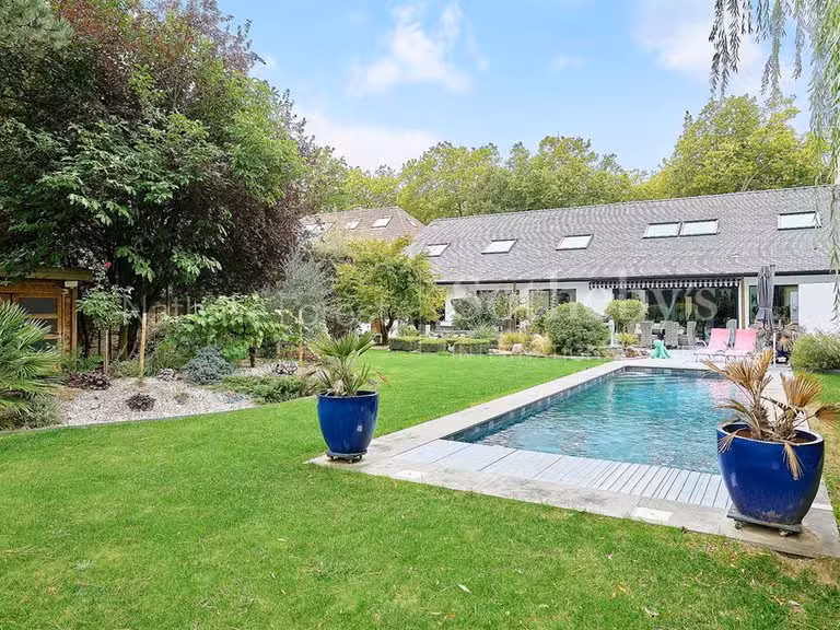 Maison Marcq-en-Baroeul - 4 chambres - 245m²