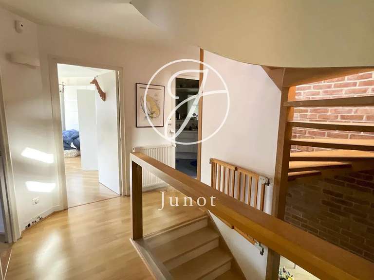Maison Marcq-en-Baroeul - 4 chambres - 185m²