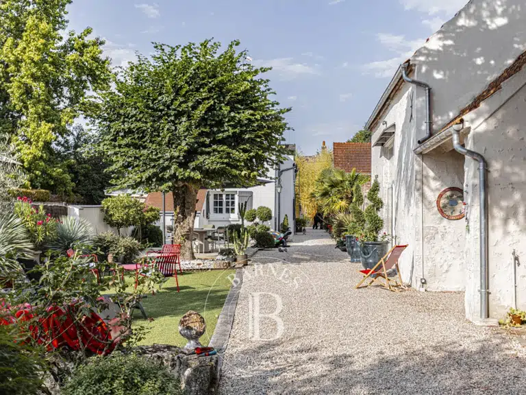 Maison Mareau-aux-Prés - 3 chambres - 182m²